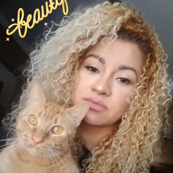 Meet your Posher, Janie - Picture 3 of 8